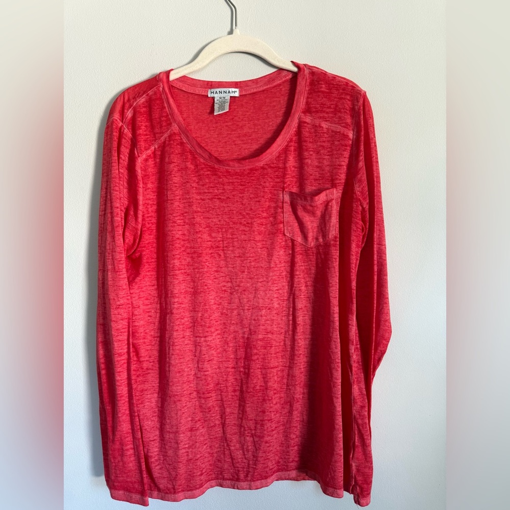 Hannah Scarlet Heathered Tee